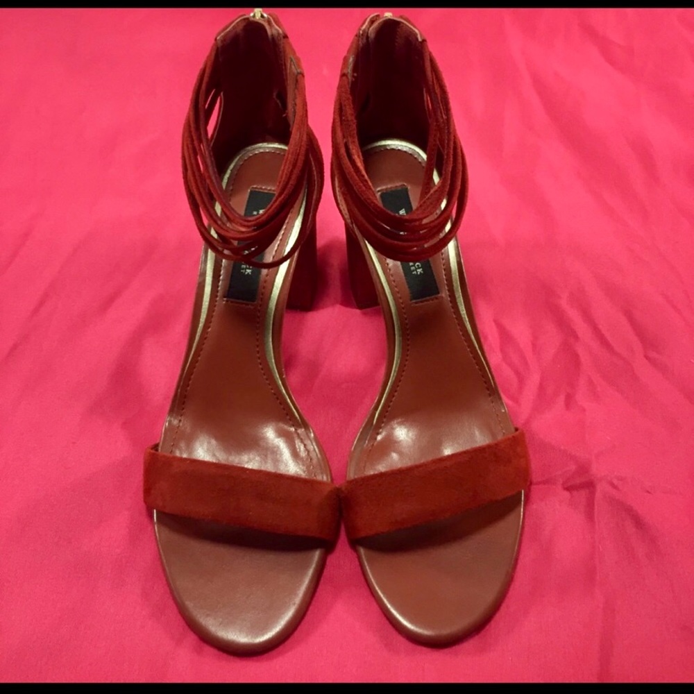 WHITE HOUSE BLACK MARKET Crimson Suede Heels